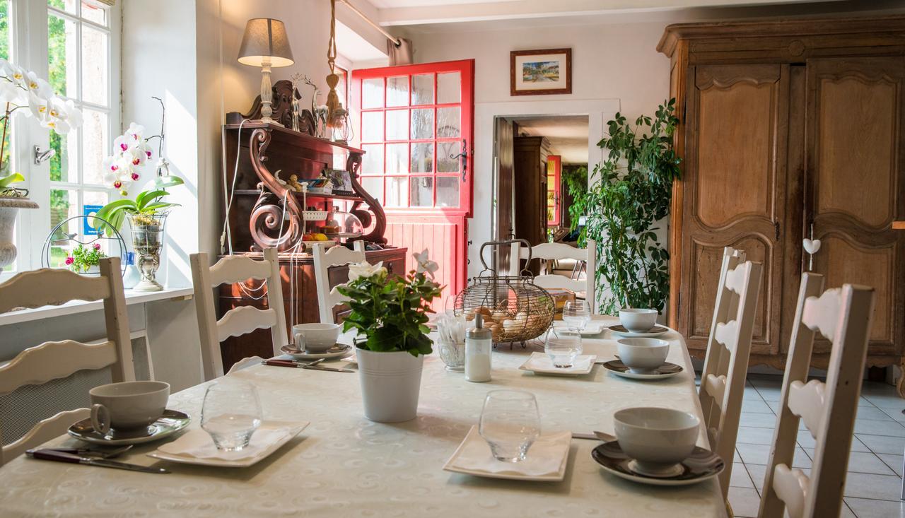 Au Jardin D'Eloise Acomodação com café da manhã Tremereuc Exterior foto