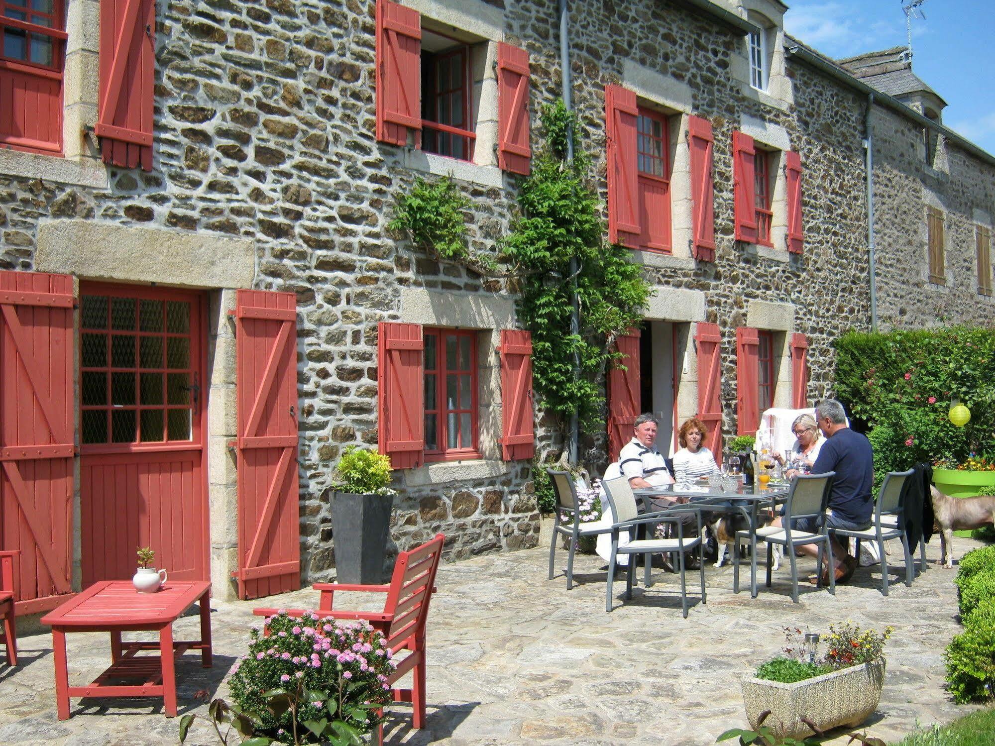 Au Jardin D'Eloise Acomodação com café da manhã Tremereuc Exterior foto